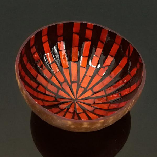 OEM/ODM Acceptable Natural Coconut Shell Bowl Design Ornament Lacquered Coconut Bowls from Regional Feature