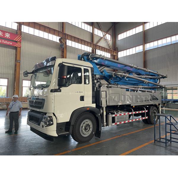 Camión de la bomba concreta de HOWO 4X2 Euro3 los 46m los 37m los 42m los 45m