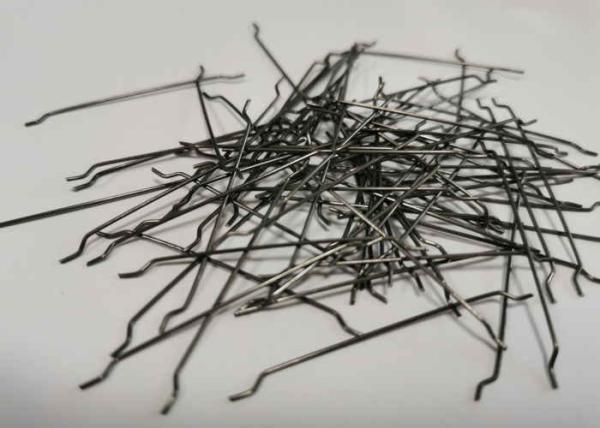 0.6-1.0mm Hooked Ends Steel Fiber 25mm High Tensile Strength Resistance