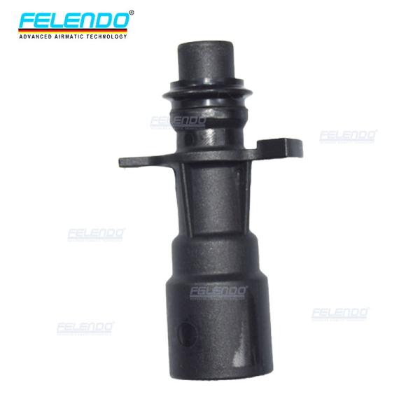 Vehicle Hoses Water Pump Oil Cooler Pipe for Land Rover Discovery 4 LR028136