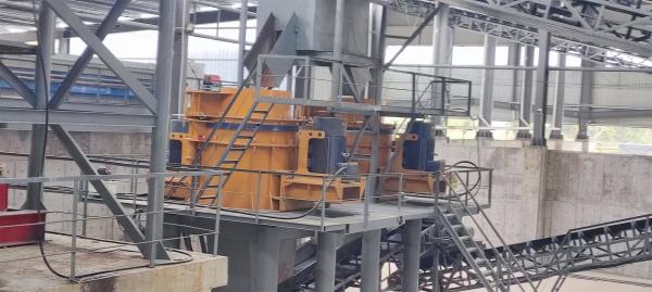 Sand Maker VSI Crusher Machine Vertical Shaft Impact Crusher 180T / H