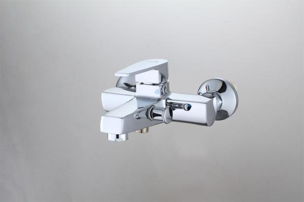 Contemporary Bathtub Bathroom Sink Faucets Chrome Polished , Wall Mounted Type