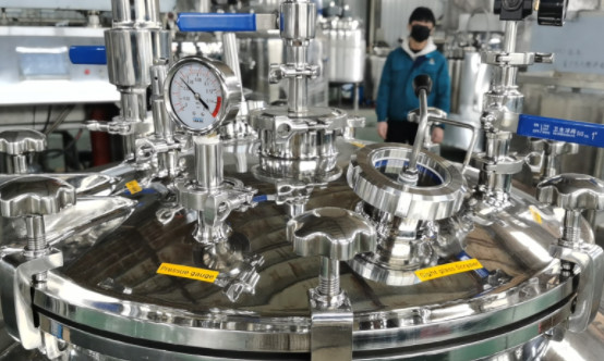 Зеркальное полирование мягкозелевые емкости для хранения лекарств 50-600L цилиндрическая форма