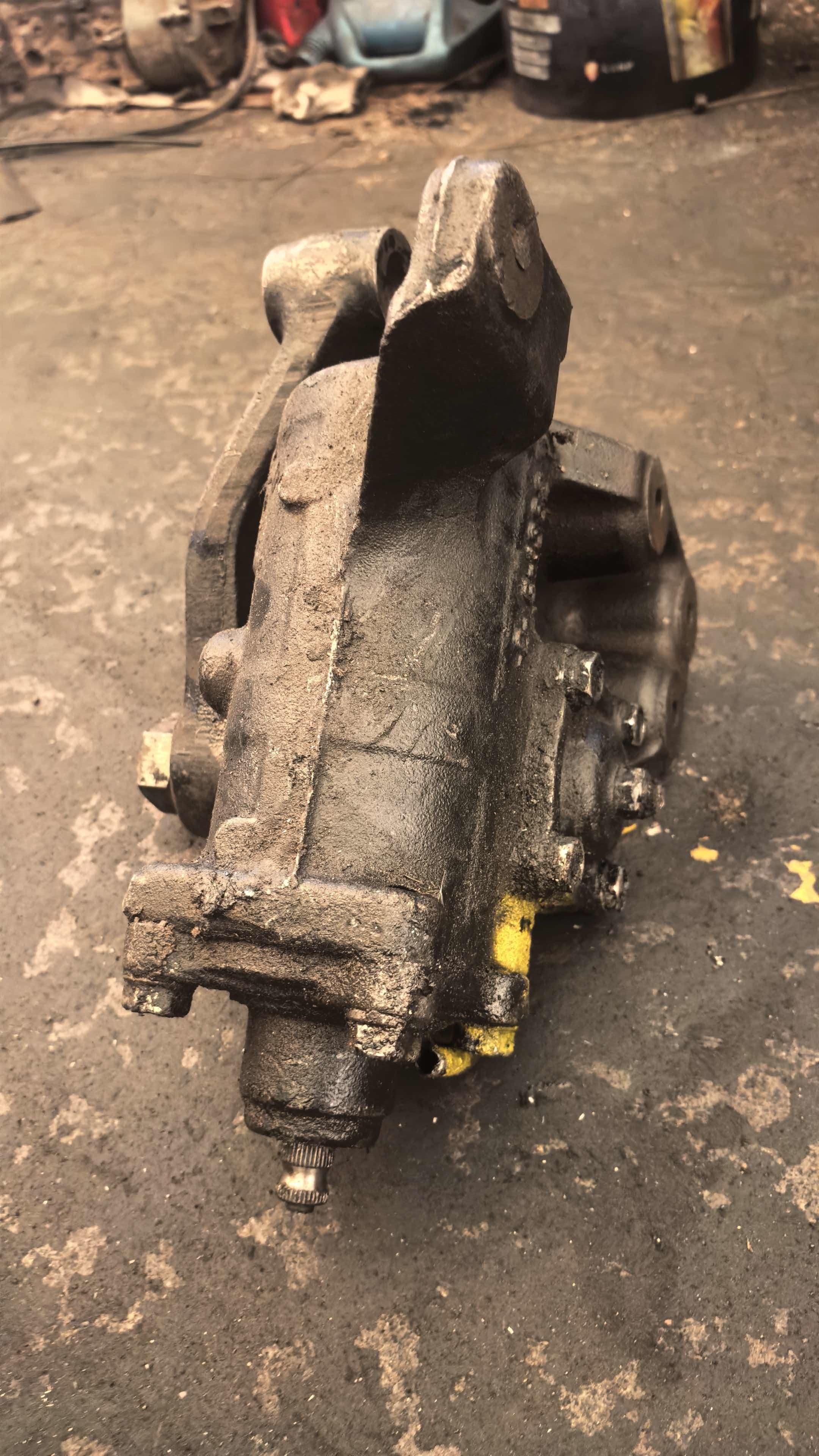Used Genuine Isuzu 700P 4HK1 Steering Gear Assembly