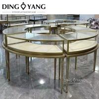 Moderne vitrine en acier inoxydable rond pour magasin de bijoux, pas d'installation personnalisation vitrine de bijoux
