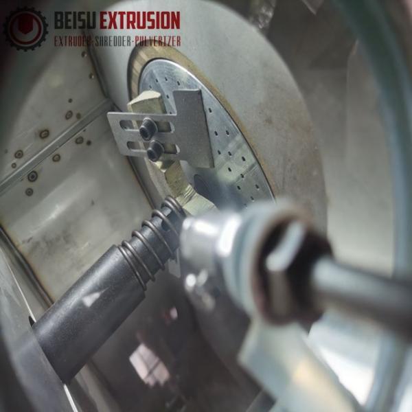 250-300 кг/ч Пластиковая прозрачная линия пеллетки ПВХ с горячей резкой