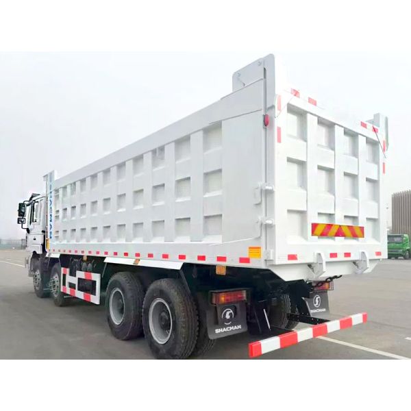 SHACMAN F3000 8x4 430Hp EuroV Yellow Domestic Front Lift Tipper Truck with 300L Fuel Tank and 12.00R20 Tires