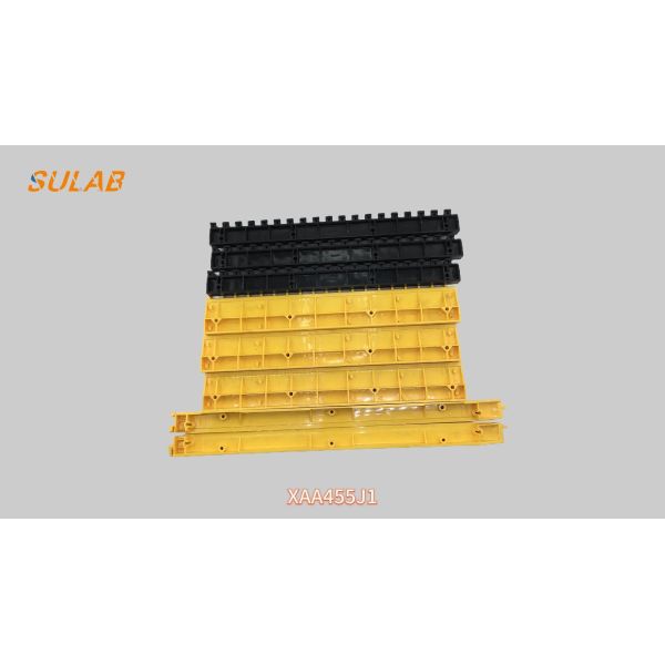 High-Grade ABS Plastic Escalator Step Demarcation Strip with 19-Tooth Snap-On Mounting and High-Brightness Yellow Safety Warning Edge for OTIS XAA455J1