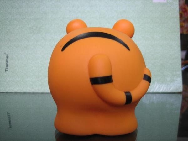 Cute Plastic Tiger Money Kids Piggy Banks 13.5cm Length X 10cm Height X 10cm Width