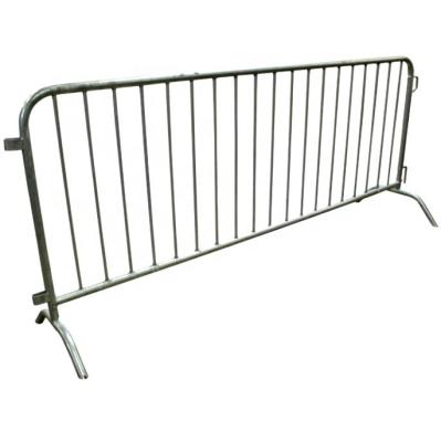 32mm 2.3m 2.5m Crowd Control Fencing Galvanised Crowd Control Barriers lamp farm
