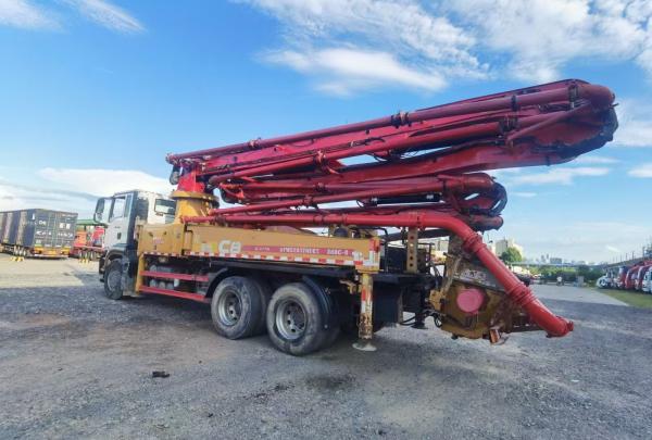 SANY 38m  Used concrete pump truck from 2018