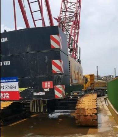 2020 Shacman SCC750E avec une capacité de levage nominale maximale de 75 tonnes