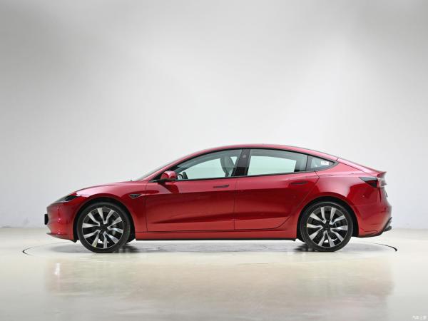 Veículos eléctricos Tesla 75 KWh Veículos eléctricos Tesla elétricos puros All Wheel Drive Carros Tesla 150 mph