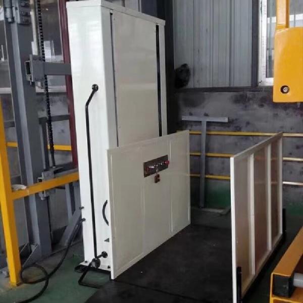 Ascenseur hydraulique de fret de taille de plateforme personnalisée avec contrôle PLC
