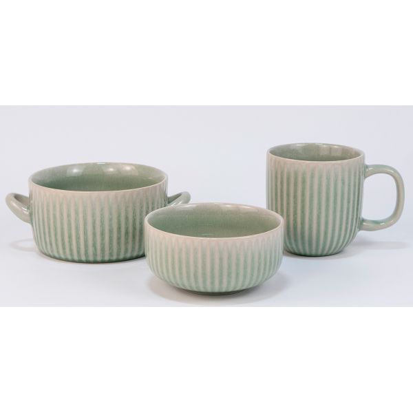 Dinnerware set
