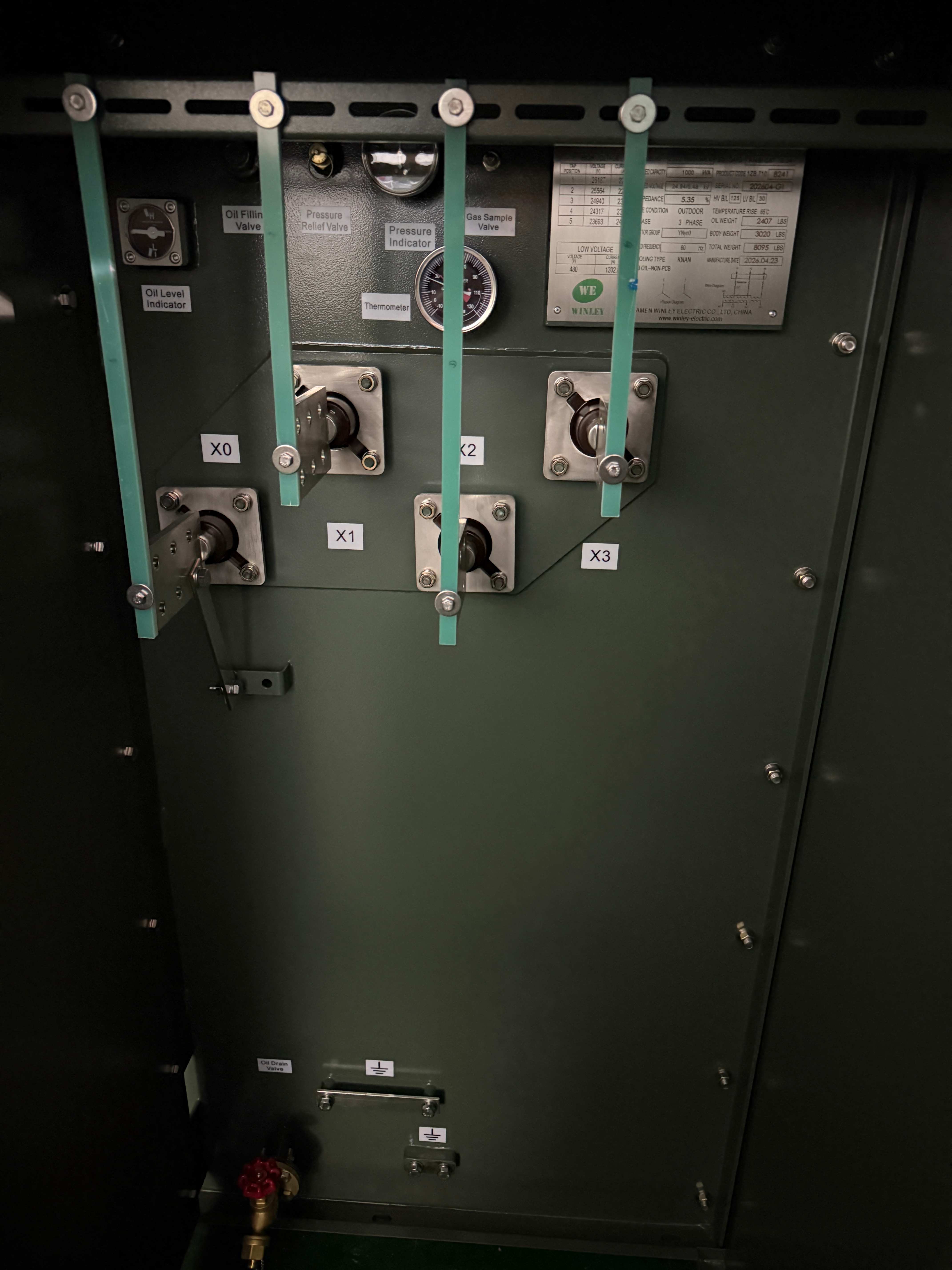 1000kVA Three Phase Pad Mounted Distribution Transformer 24940Y/14400V to 480Y/277V UL Listed