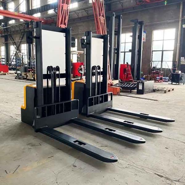 Warehouse Battery Powered Pallet Stacker 1T Electric Walkie Stacker