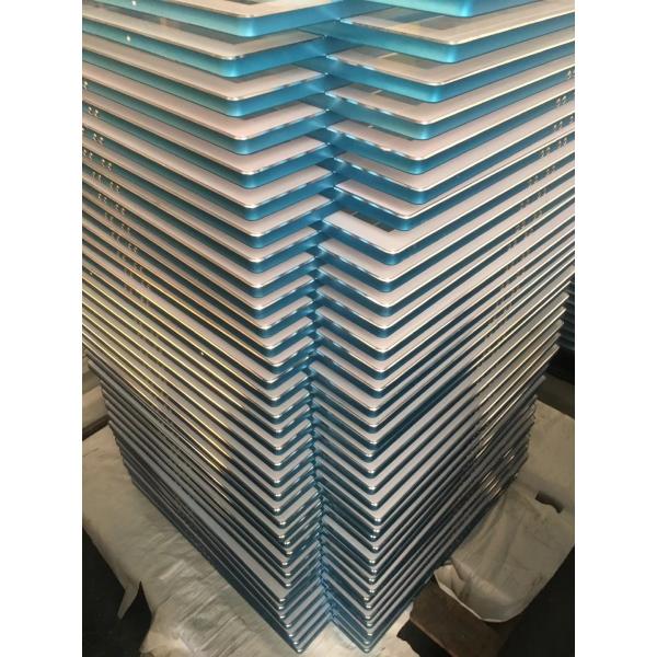 Небольшой напряжение тока силы дисплея рекламы цифров размера установленное стеной соответствующее для лифта