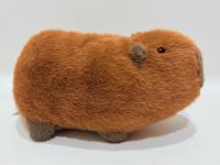 Capybara Plush Jouet en position allongée