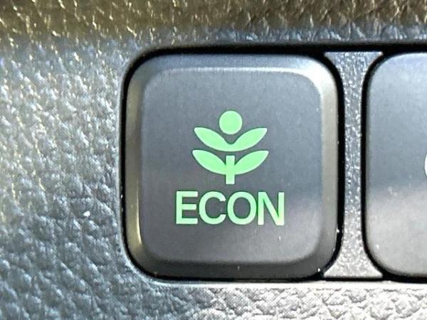 Honda N-BOX Custom Turbocoordinated Electric Sliding Doors On Both Sides Gap Sonar Automatic Cruise Control, Lane Assist, Collision Damage Mitigation System Automatic Lights LED Headlights Smart