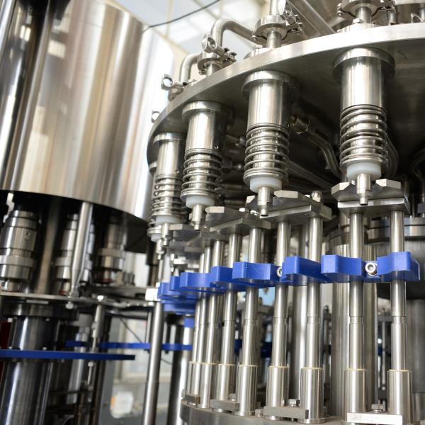 оборудование напитка машины завалки 30000BPH сока бутылки любимца 0.5l заполняя