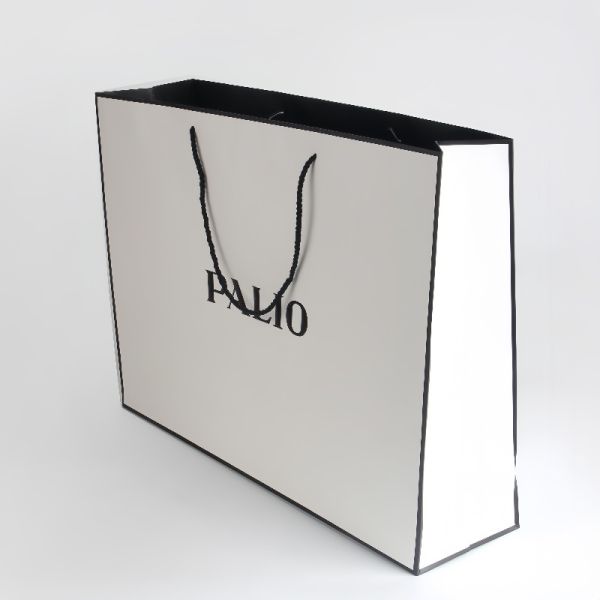 Surface Smooth Paper Gift Box Biodegradable Recycled Custom Luxury Paper Bags