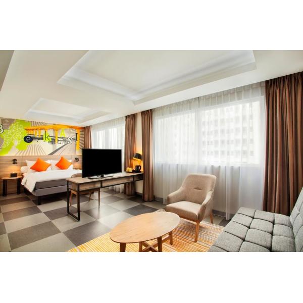 Проектированный король Комната Сюита мебелей комнаты прожития гостиницы облицовки Суда/дуба большой