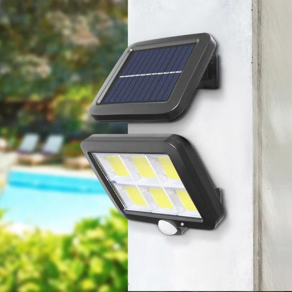 Outdoor Portable Solar Rechargeable Emergency Camping Lamp IP65 Grade and ABS Material