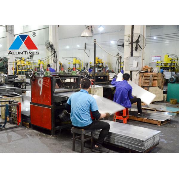 Rhomboid Punching Aluminum Drop Ceiling Tiles Transparent Dustproof