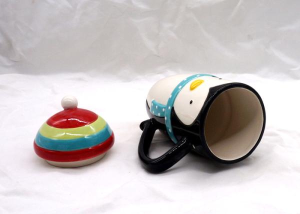 Creative 3D Ceramic Mug Multi Colors Penguin Travel Mug With Christmas Cap Lid