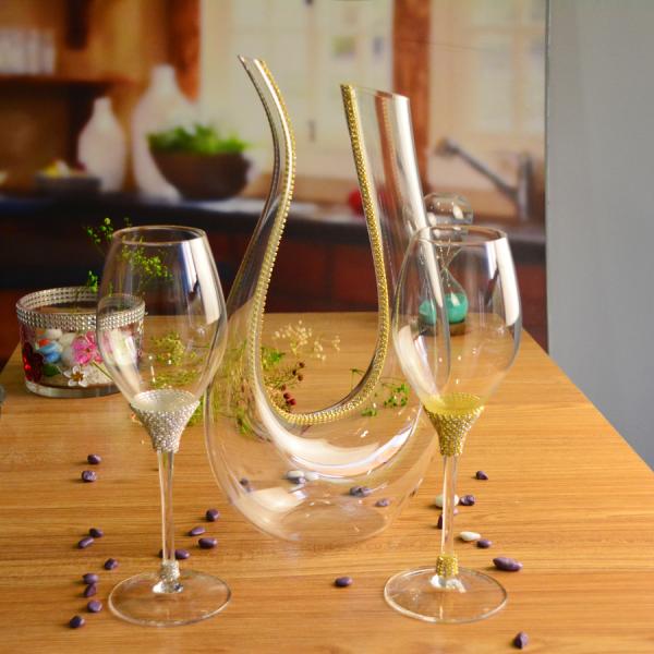 Diamonds Decorated Crystal Wine Glass As Anniversary Gift