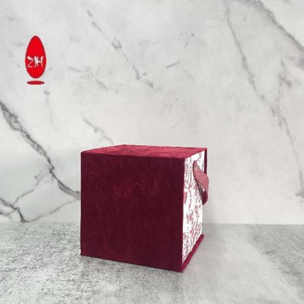 PMS CMYK  Paper Gift Packaging Box Velvet Insert Magnetic Closure