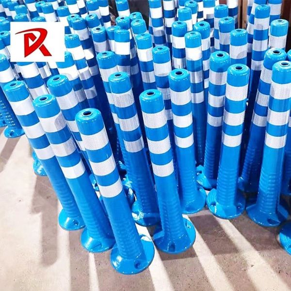 Road Safety High Visibility Warning Post PU Flexible Bollard Traffic Delineator Post For Roadway Use