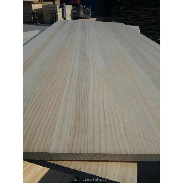 Contenido de humedad del tablero de pino 8-12% E0/E1 Pegamento ambiental