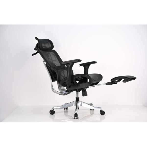 High Back Ergonomic Computer Chair Aluminium Type 4D Armrest With Footrest