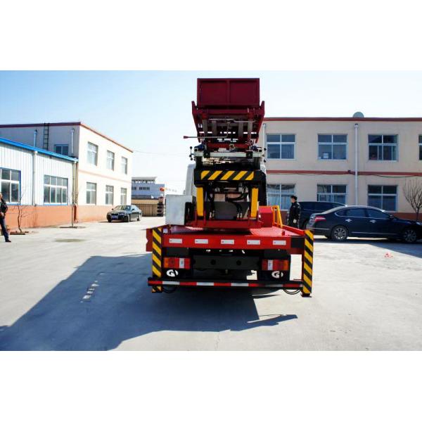 Special vehicle Prime Mover Truck , Overhead Working Truck 6000×2040×3350 L/W/H