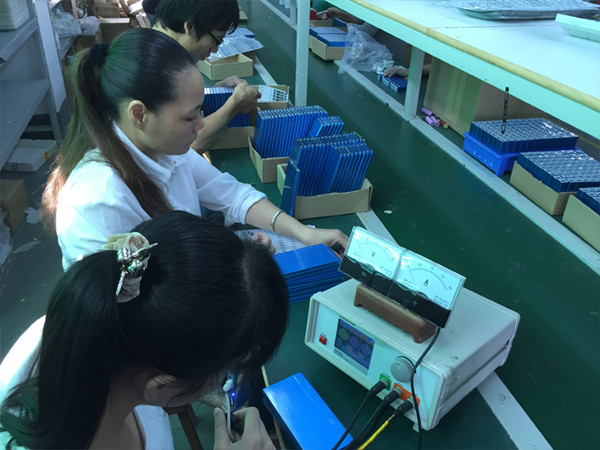 Magnetic Sport Bluetooth Earphone China Manufacture Hot Selling V4.2 Bluetooth Version Wireless Sport Mobile Headphone