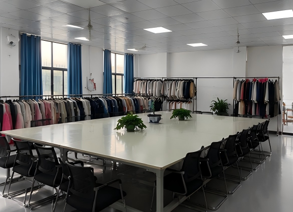 Wuhan Shizhe Trading Co., Ltd.