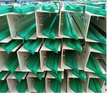 Non Stick Coating 0.94kg/M3 Polyethylene Conveyor Guide Rail