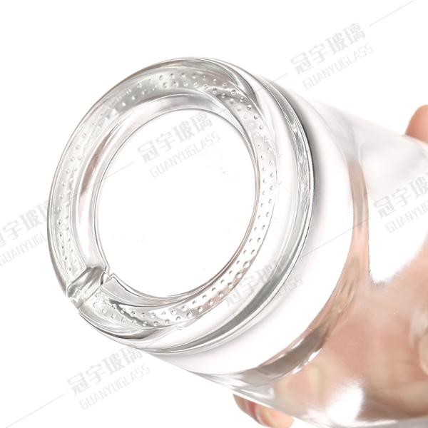 Base Material Glass Body Material Whiskey Bottle 500ml 750ml with Cork