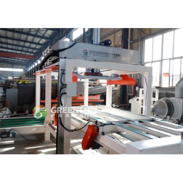 High Efficiency Dust Free Cutting Gypsum Board Slitting Machine For 100mm Wide Slats