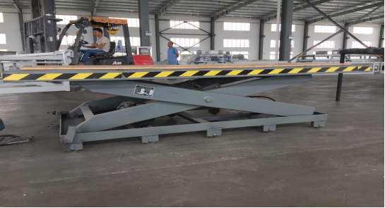 Тип 1800mm таблицы лифта высоты 2.2KW подъема небольшой гидравлический
