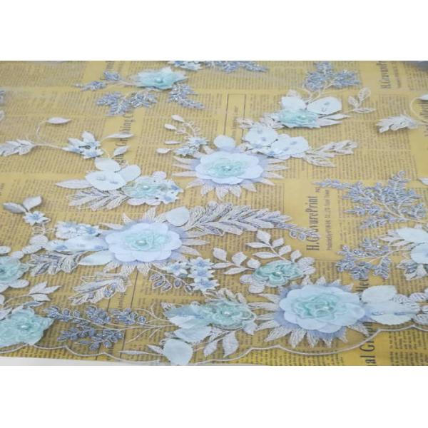 Tissu floral de dentelle de robe de mariage de la broderie 3D par la cour avec