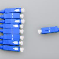 16 cable de fibra óptica del divisor 0.9m m del Plc del sc upc del divisor 1*16 de la manera G657A1 para más cercano común