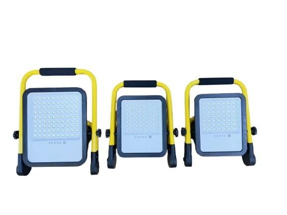Lumière de travail portable à LED