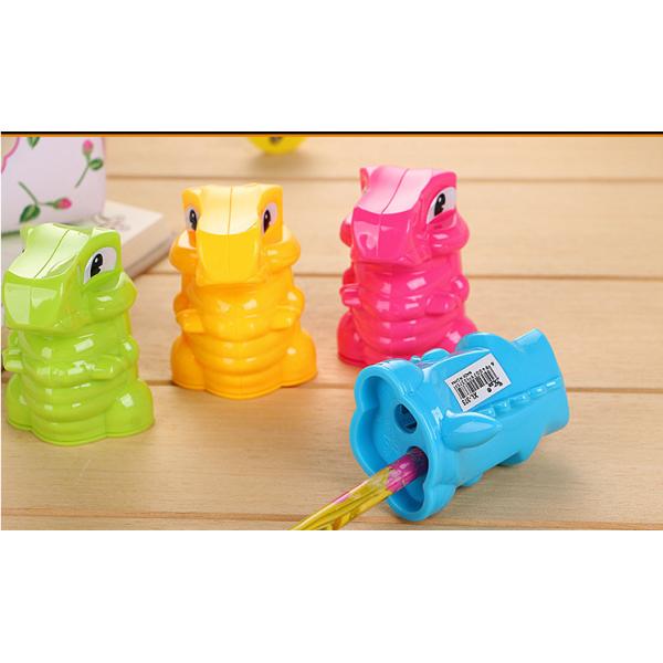 Various Colors  Manual pencil sharpener 3.5cm Kids Children Stationery Supplies Animal Mini Piggy Piglet Dinosaur