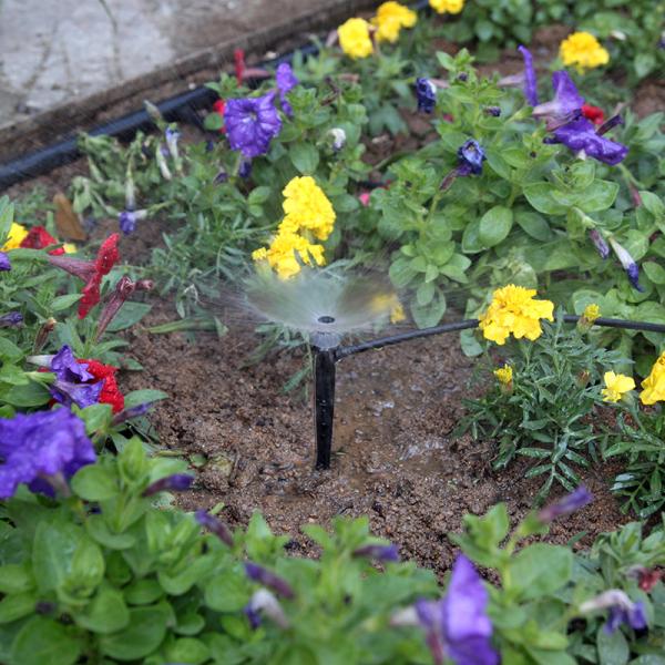 Centrifugal Transplanting Potted Crops Sprayer 100-300KPA Adjustable Range Sprinkler Ray