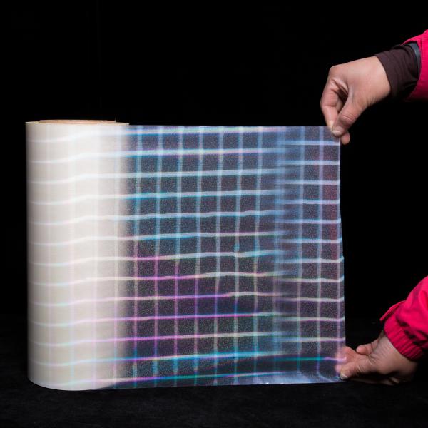 Cuadrícula de película holográfica térmica transparente PET cuadrada con película de laminación caliente con pegamento EVA para envases de cajas