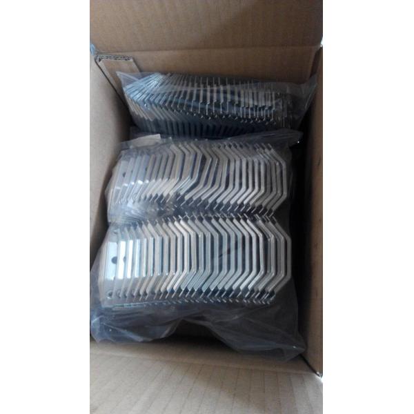 Стандартная 45-градусная стойка с серебряным креплением, специально предназначенная для металлической алюминиевой кровати