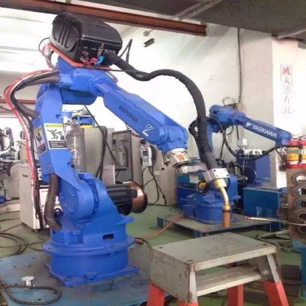 Braço robótico de 6 eixos Yaskawa GP12 com cabeça de moagem CNGBS e vedação para robôs de moagem CNC